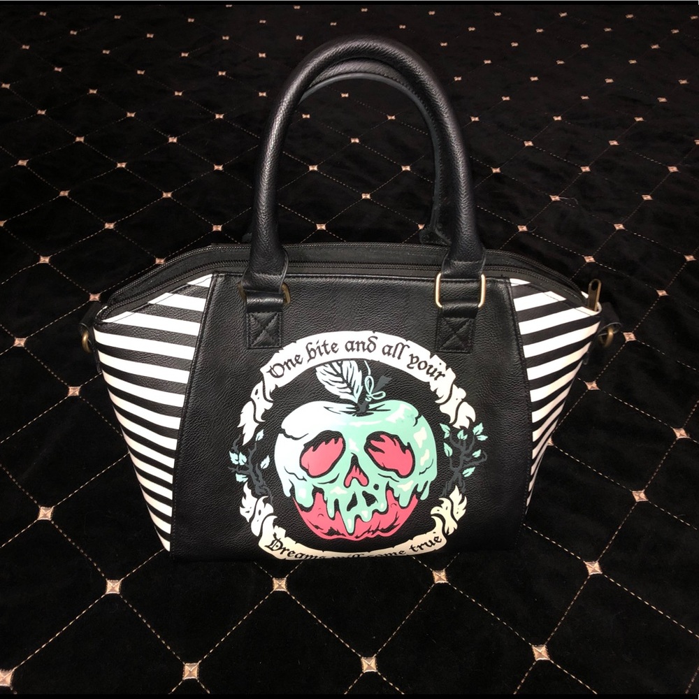 Loungefly Snow White purse